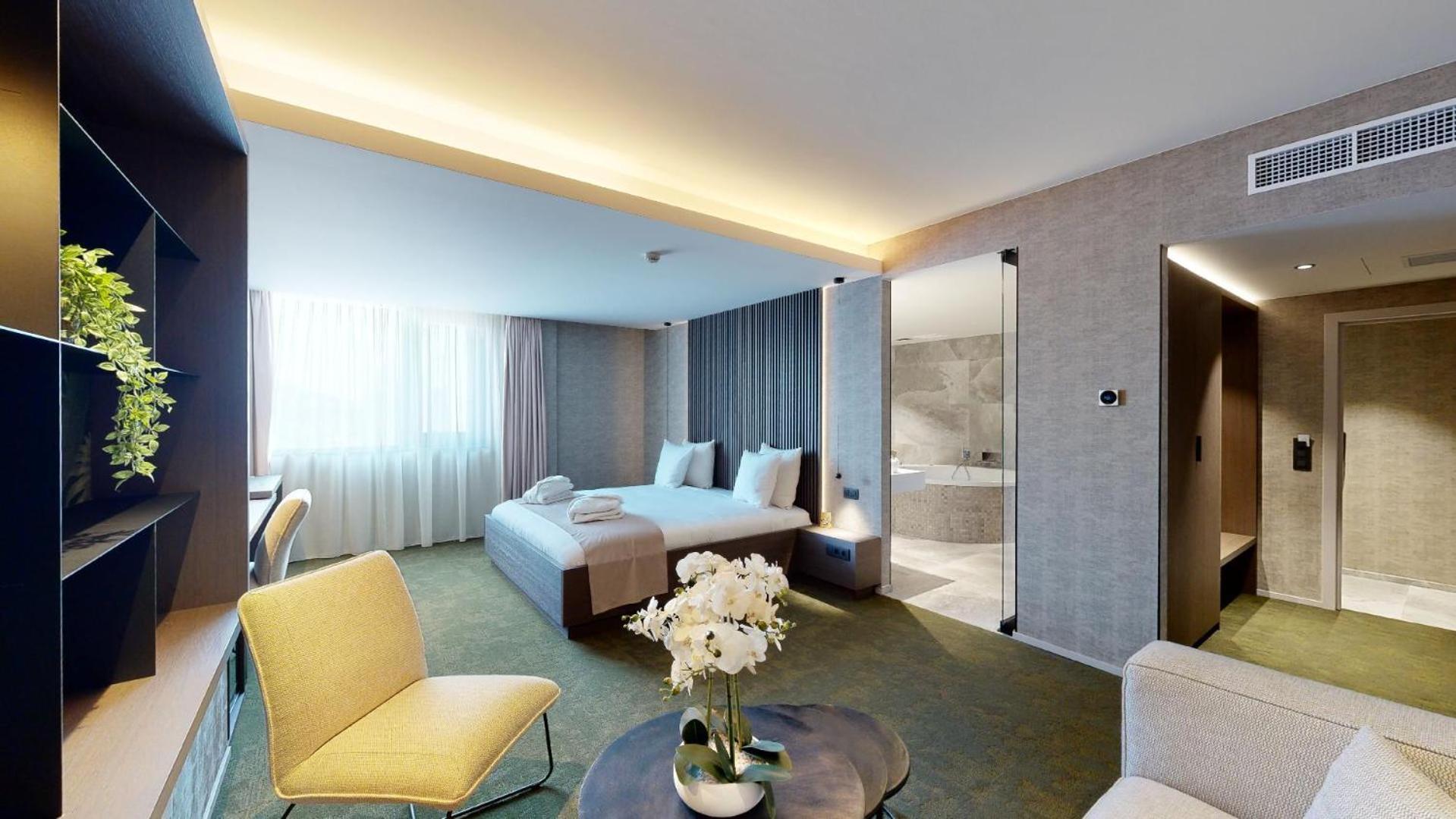 Van Der Valk Hotel Mons Congres & Spa Εξωτερικό φωτογραφία